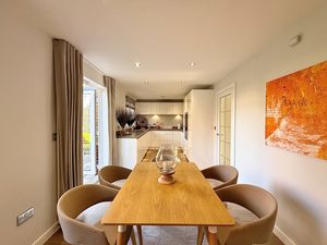 Photo 8- click for photo gallery